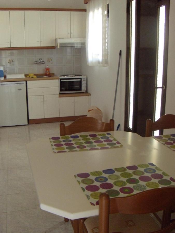 Antigoni Apartments Acharavi  Esterno foto